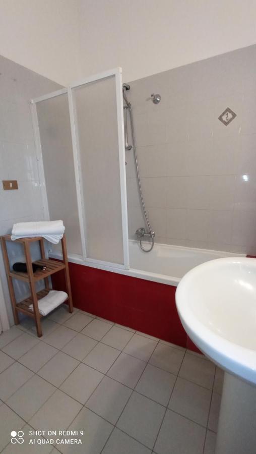 Fontanarossa Airport Apartment Катания Экстерьер фото